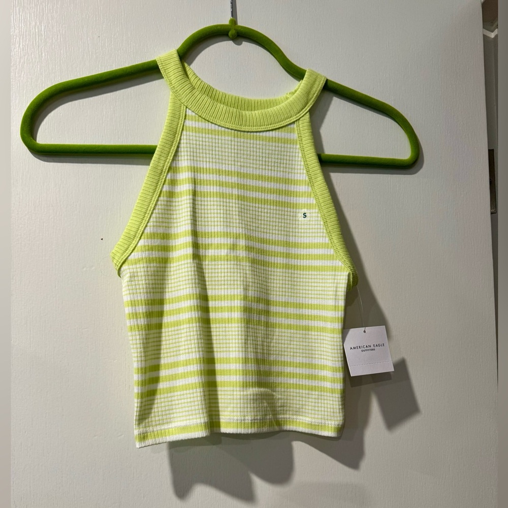 NWT AE top